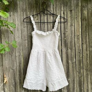 🫧Lovely eyelet cotton romper🫧